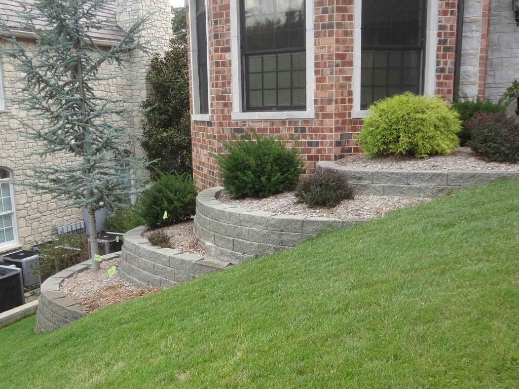 Retaining Walls - Great Options from Lawn Systems, Inc.